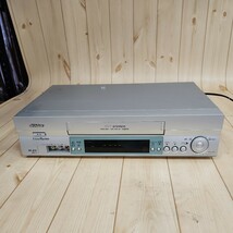 Victor VHS ビデオカセットレコーダー HR-B12 通電確認OK!_画像1