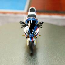 [RWA069] 1/64スケール ★BMW S 1000 RR★ 日本未発売 フィギュア ジオラマ トミカ ホットウィール 京商_画像3