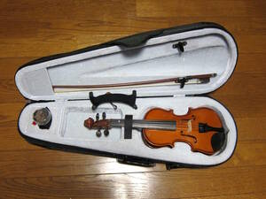 バイオリン　子供用？　ケース　弓　SHOULDER REST　禾器松香　弦楽器　40.5ｃｍ