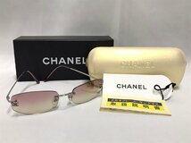 ♪CHANEL シャネル サングラス 4002 C.124/58 57□19 130 ココマーク アイウェア メガネ 眼鏡 シルバー系 ピンク系 箱 ケース付き♪_画像1