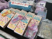 ●サンリオグッズ まとめ ぬいぐるみ マスコット ポーチ アクスタ バッグ マット ヘアピン ペンケースなど クロミ キキララ ポチャッコなど_画像7