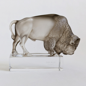 ルネ・ラリック R.LALIQUE 彫像・ペーパーウエイト　「Bison」 バイソン アンティーク 1931年 （2）