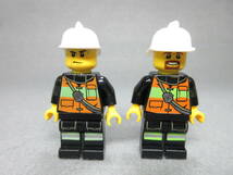 LEGO★70 正規品 街の人 ミニフィグ セット CITY シリーズ 同梱可 レゴ シティ タウン 消防士 ファイヤーマン 消防署 消防車 レスキュー_画像1