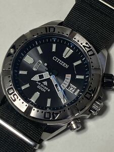 【シチズン 電波ソーラー 】CITIZEN AIR DIVERS ダイバー防水　+NATOベルト カーキ