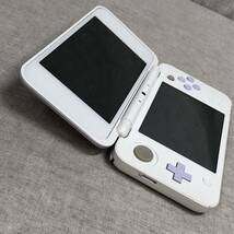 Newニンテンドー2DS LL 【ホワイト×ラベンダー】_画像5