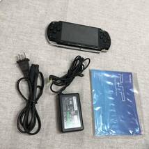 PSP「プレイステーション・ポータブル」 ピアノ・ブラック (PSP-2000PB) _画像2