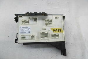 ベンツ　B クラス W246 BCM ボディ制御モジュール CBC V3 ECU A1769001101　（231103-M939）