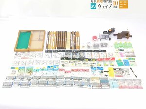 がまかつ 改良ヤラズ、グラン グルテン鈎、ベルモント パラソル万力 他 針 ウキゴム ポンプ絞り台 仕掛巻き など ヘラ用品セット