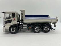 京商 1/43 大型ダンプカー模型 新時代の高積載ダンプカー UD TRUCKS QUON ゴールド J04-06-004_画像2