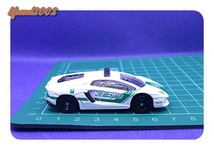 LAMBORGHINI　AVENTADOR LP700-4　ランボルギーニ　アヴェンタドール　パトカー仕様　TOMY TOMICA　トミカ製　ミニカー_画像4