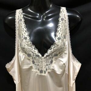 SX-142　☆♪The Cecilene co Beauty Madams Super Glammor　Lingerie ♪☆エレガンスラウンドスリップ　4Lサイズ(B110cm 　丈90cm）