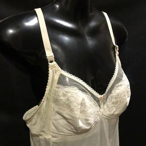 SD-077　☆♪The Wacoal SE791 EXCEL 　Beauty　Madams 　Lingerie ♪☆エレガンスブラスリップ 　A80Lサイズ(B90cm　丈90cm）