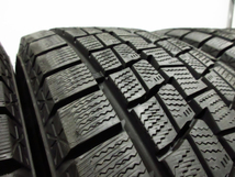 ほぼ新品 グッドイヤー アイスナビ SUV 235/70R16 2022年後半 スタッドレス 4本セット 札幌市 タイヤ交換OK ICE NAVI 冬タイヤ_画像4