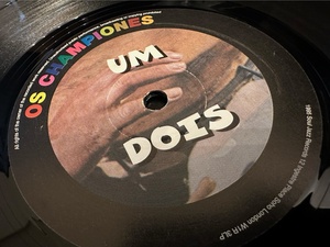 12”★Os Championes / Um Dois Tres / アフロ・ジャズ！