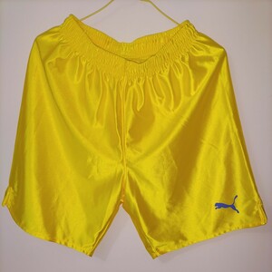 PUMA　サッカーパンツ　サイズ　O カラー　明るい黄色×白　日本製　美品　品番　900410　⑨