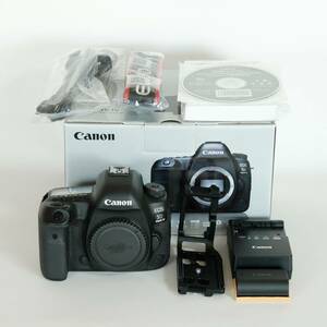 [シャッター数9855回：L型ブラケット付] Canon EOS 5D Mark IV / デジタル一眼レフ / フルサイズ / キャノンEFマウント