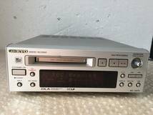 ONKYO/オンキョー 　MDプレイヤー　 MD-105TX 　通電OK 　ジャンク品_画像1