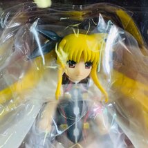 新品未開封 マックスファクトリー figma 魔法少女リリカルなのは 186 フェイト・テスタロッサ ブレイズフォームver._画像2