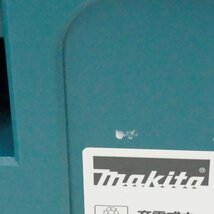未使用 未開封 makita マキタ 充電式 ウォールディテクタ 18V 14.4V WD181DZK バッテリ 充電器別販売 ケースにすりキズ 汚れあり_画像8