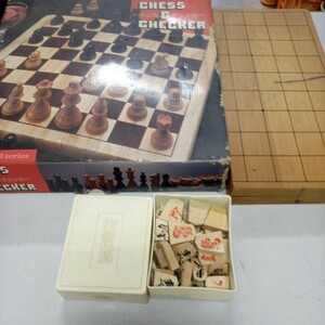 将棋駒　 将棋盤 　木製　チェス＆チェッカー　現状品