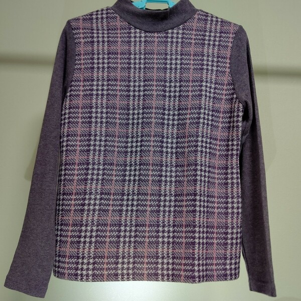 レディース　Tシャツ　ピンク紫系色　トップス　お洒落　洋服　極美品　ファッション