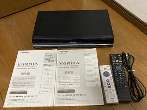 TOSHIBA 東芝 VARDIA RD-E305K HDD/DVDレコーダー 地デジ/BS/CS対応 簡易リモコン付き ジャンク品