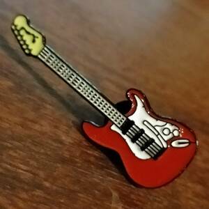 ピンバッチ　ギター　フェンダー風　　ピンバッジ　音楽　ロックスター　ストラトキャスター　Olympic　 Stratocaster　FENDER　