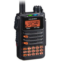 YAESU FT-70D C4FM/FM 144/430MHz 5W 　_画像1