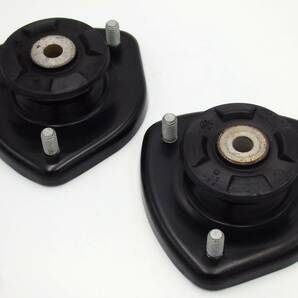 【BMW純正品】【新品】E53 X5 リアアッパーマウント 33526773669 左右セット 送料込み!