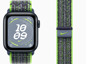 【新品 未開封】Apple Watch SE 第2世代 GPS 2023年 40mm ミッドナイトアルミニウムケース と Nikeスポーツループ(NLA872-1) 