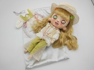 T【リ3-47】【60サイズ】▲カスタム済みブライス ネオブライス「ミンティーマジック」/customblythe ドール 人形