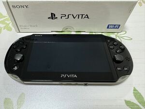 【動作確認済み】PS Vita PCH-2000 箱付属品あり メモリーカード8GB、保護フィルム付き