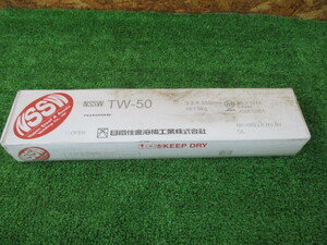 △ R107 溶接棒 NSSW 日鐵住金溶接工業 TW-50 3.2×350mm 5kg 現状品