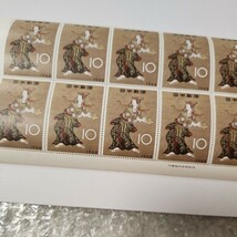 記念切手シート　　1962年　切手趣味週間　10円：花下遊楽図　10面　　1シート　同封可能　236_画像2