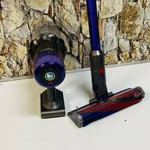 Dyson ダイソン 掃除機 SV18 354531-02 ソフトローラーヘッド付きサイクロン 家電 掃除 動作確認済_画像2