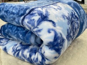 西川　超あったか　肉厚エリ付２枚合せ毛布　ボリュームがすごい　極細繊維　ブルー　２,５kg　体を包み込む　ウォッシャブル