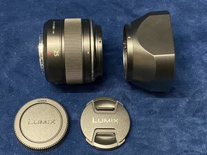 ☆美品☆【 LUMIX G 25mm 1:1.4 -ブラック- Panasonic 】検索ーパナソニック オリンパス ミラーレス Made in Japan　 