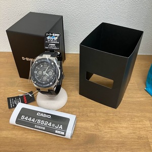 未使用品　CASIO　G-SHOCK　GST-W300-1AJF　G-STEEL　カシオ　ジーショック　腕時計
