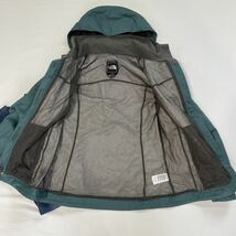 THE NORTH FACE ザノースフェイス　撥水加工　くすみグリーン　マウンテンパーカー ナイロンジャケット サイズSウィンドブレーカー_画像4