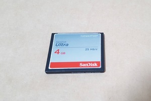 コンパクトフラッシュ　4GB　SanDIsk　CF