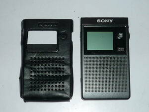 51108-2　SONY　SRF-R356　FM/AM RADIO　　ソニー　携帯 ラジオ　　