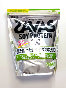 【 賞味期限 2024年4月 】新品 送料無料 ★ザバス SAVAS ソイプロテイン ソイミルク風味 900g × 1袋 ★ 置き換え ダイエット 明治