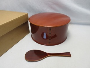 I10355 【 美品 懐石道具 飛騨春慶塗 飯器 杓子 2点セット 紙箱 】 検) 懐石セット 曲げわっぱ 天然木製 漆工芸 漆器 木工芸 伝統工芸ⅱ