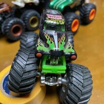 HOT WHEELS MONSTER JAM 8台_画像6