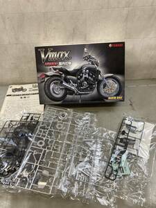 [11-10]YAMAHA ヤマハ Vmax 1200 国内仕様 NAKED BIKE プラモデル バイク