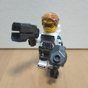 レゴ サイバーパンク隊員【LEGO正規品使用・組替アレンジミニフィグ】 #SF サイボーグ 特殊部隊 戦士 