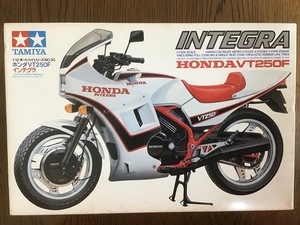タミヤ 1/12 オートバイシリーズ NO.30 ホンダ VT250F インテグラ HONDA VT250F INTEGRA