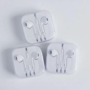 〈即決〉Apple アップル EarPods with 3.5 mm Headphone Plug イヤホン 3セット ［ゆうパケット発送対応］