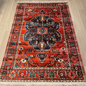 トルコのカーペット 120*180 ペルシャ絨毯 イラン産 アンティーク家具