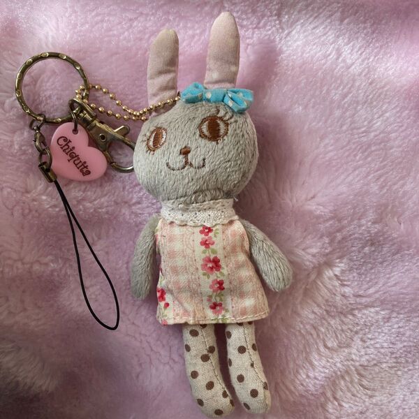 うさぎの、ぬいぐるみキーホルダー。